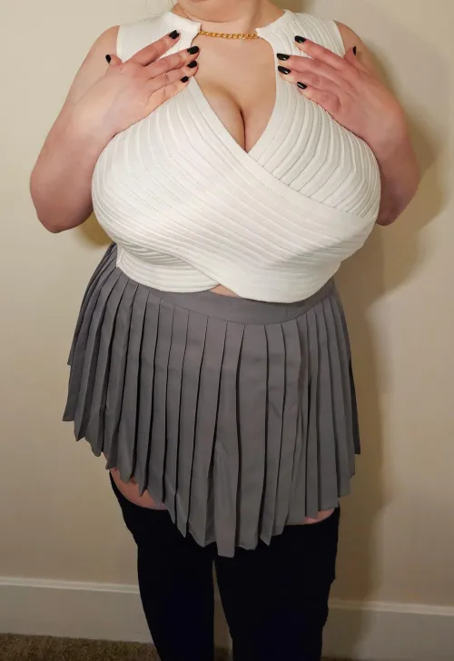 My mesmerizing cleavage