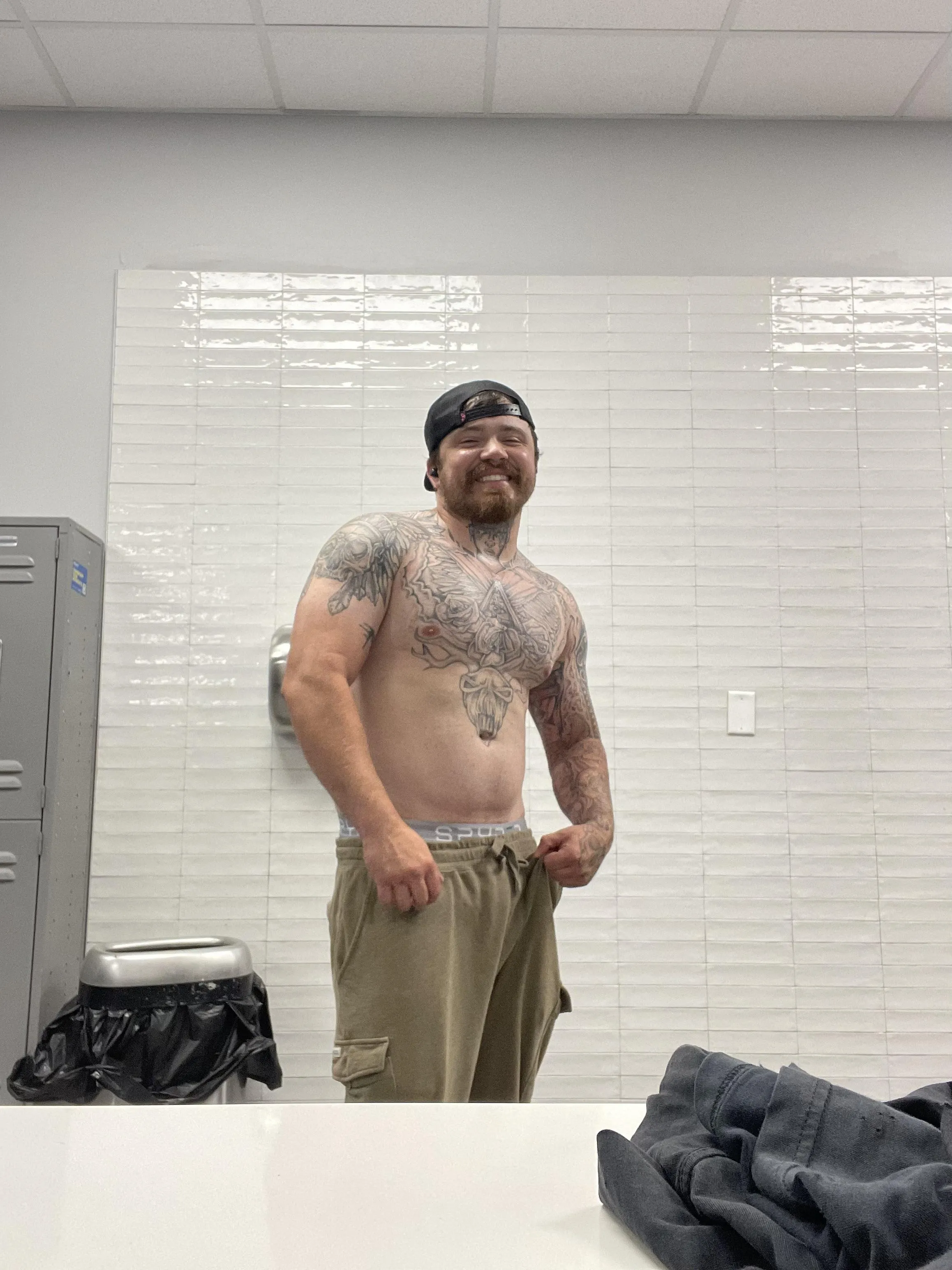 S/C me? Senorsancho95 couples and single females 🤷🏻‍♂️