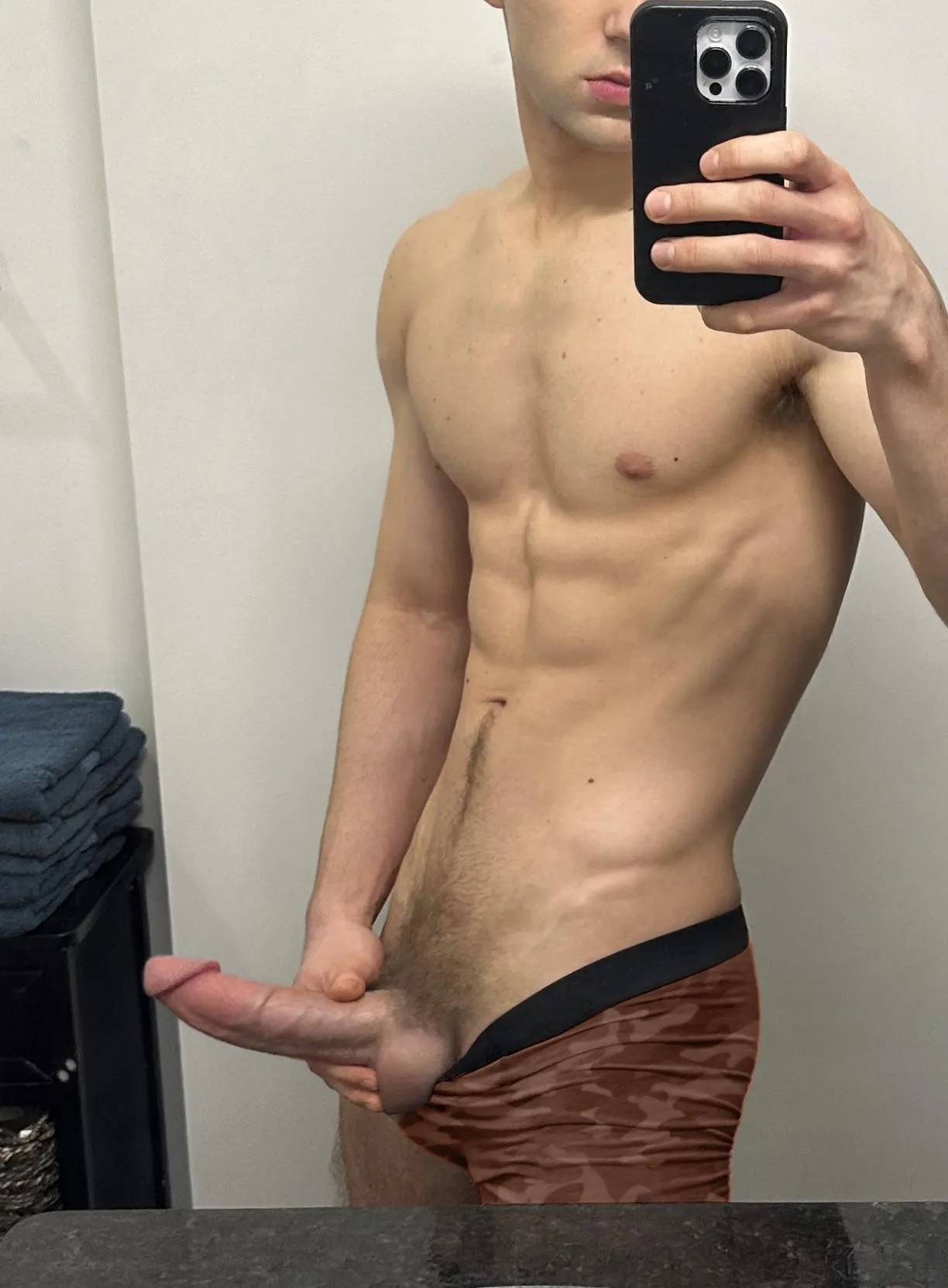 U down to take a hung college guys cock?