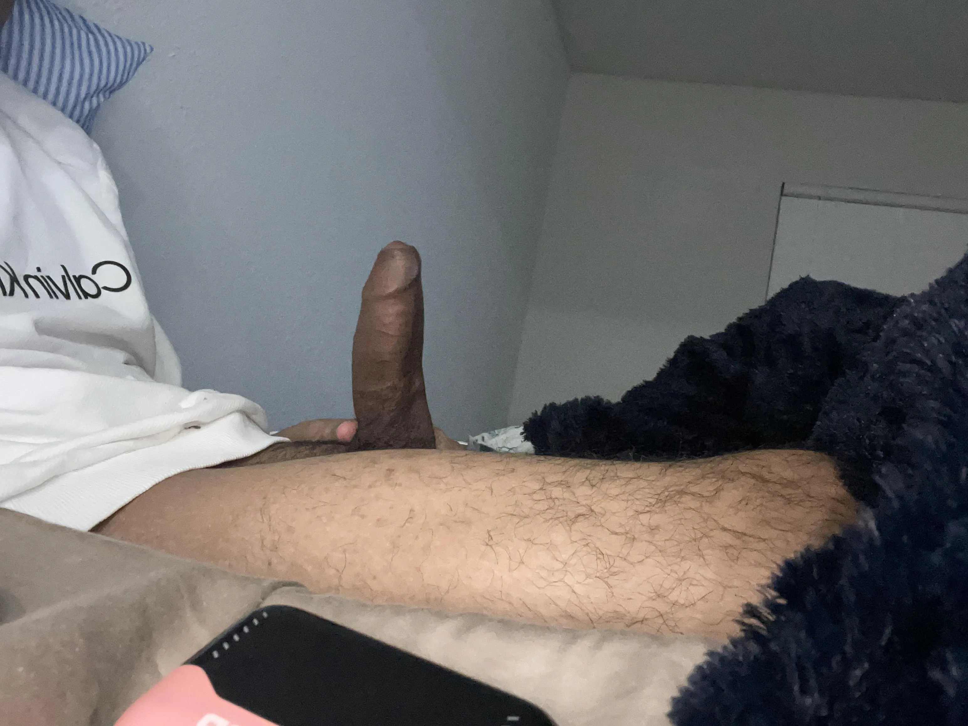 20M4F Uncut BBC Looking for Hotwife or Couple.