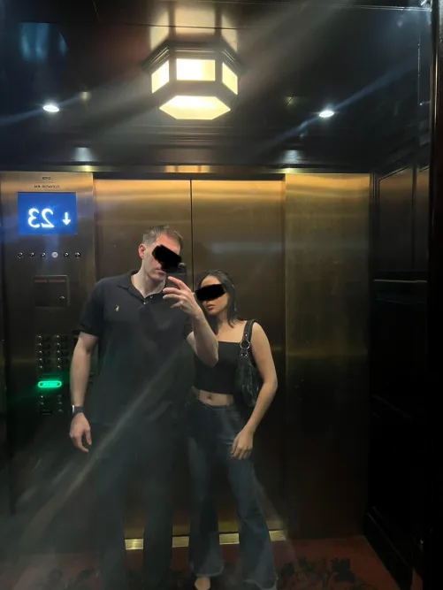 29M/28F A couple in Vegas for EDC! [MF4MF] or [MF4F]