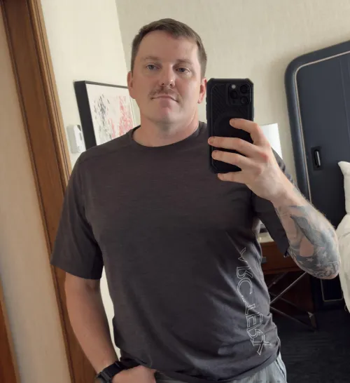 35 M4F or Couple. Last night in town and can host downtown!