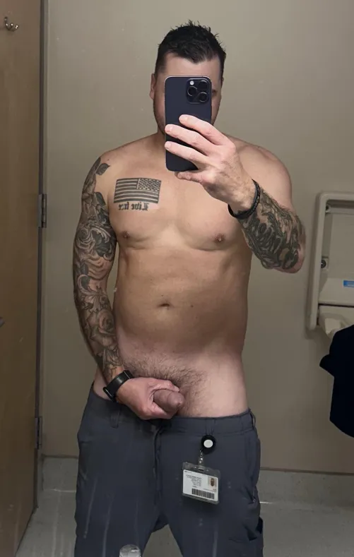 (40) anyone else get horny at work.