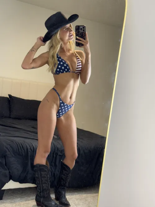 Are you into small naughty country girls like me?