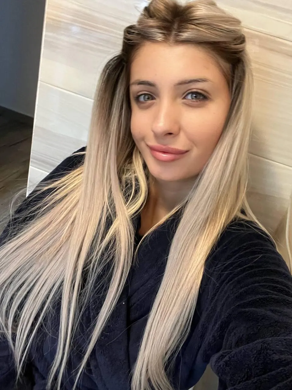 Can a Greek girl be your baby this weekend daddy?