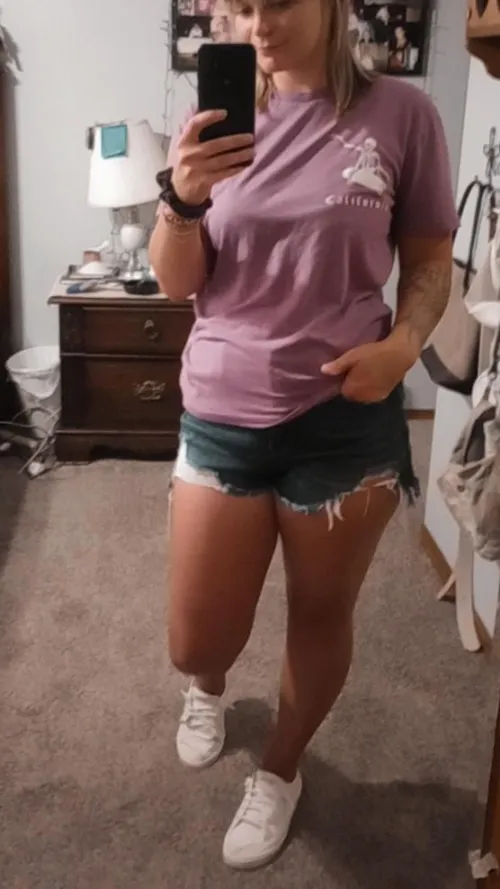 I'm picking random redditors to send nudes to, who's in? ( only the first 75 ;)