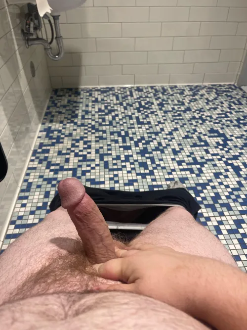 looking - [m4f] tryna have some fun before I move into my new apartment tomorrow