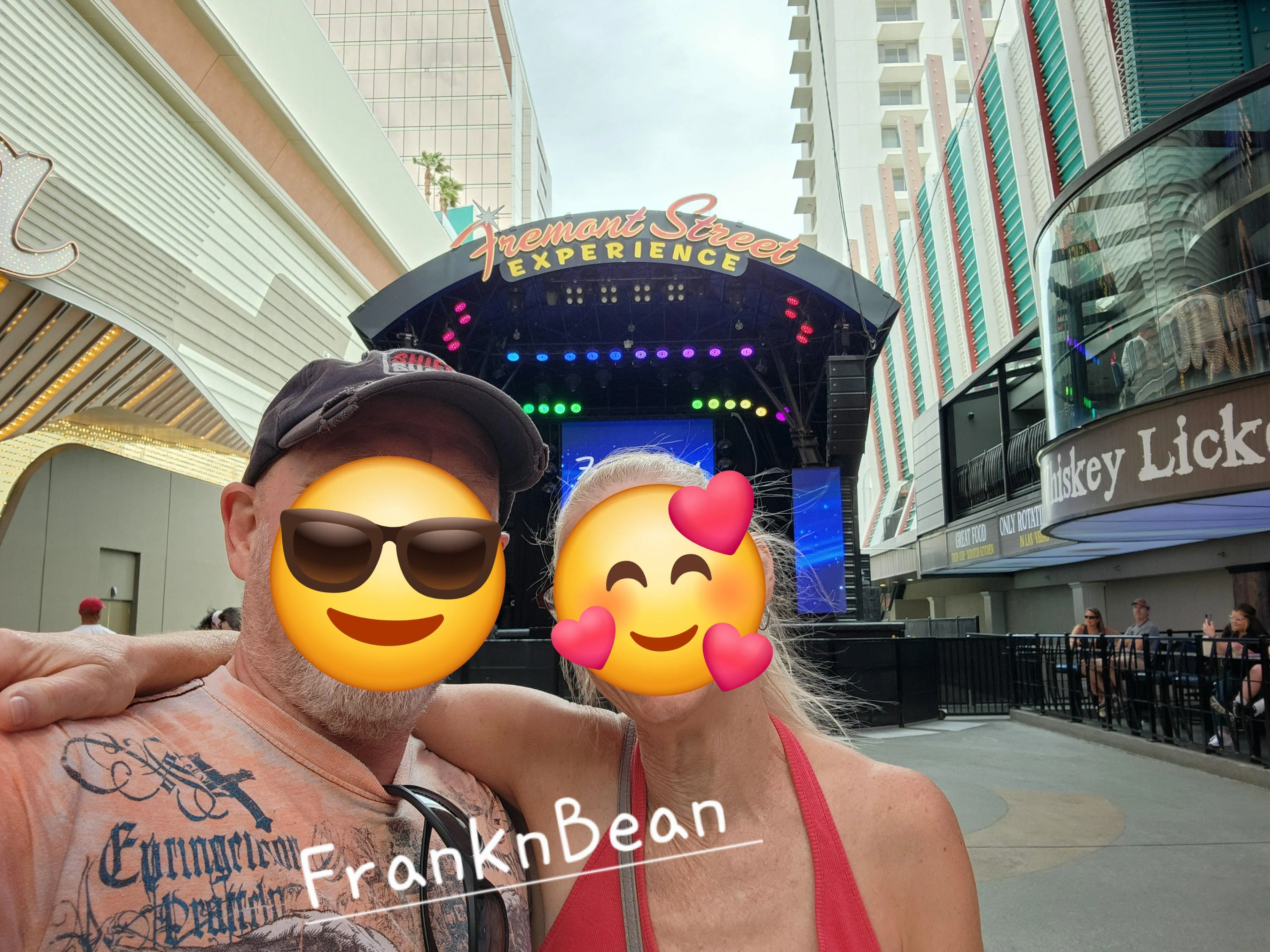 [MF4MF] looking for bi couple after the Disturbed concert
