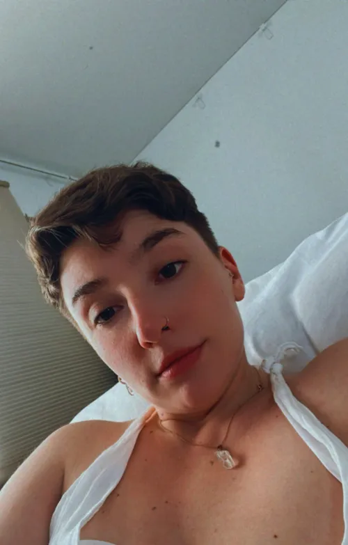 The way I’ve been stying my hair after the part, loving the natural waves…