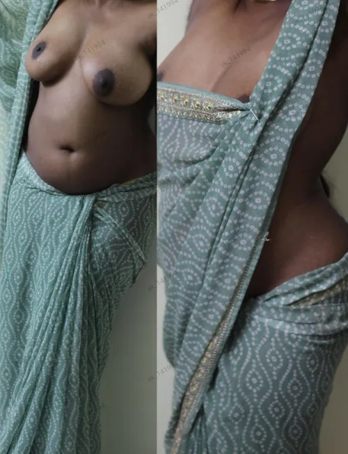 This is the best way to wear saree infront of a crowd 🤭 what do you think?