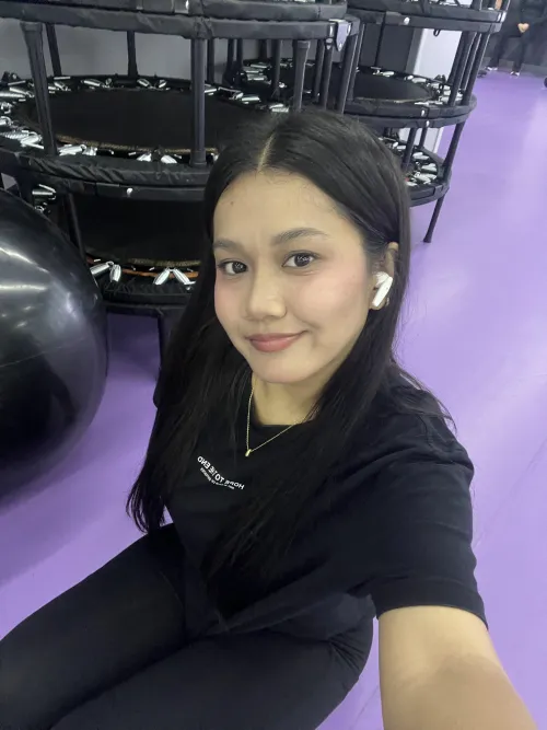 Very long black hair