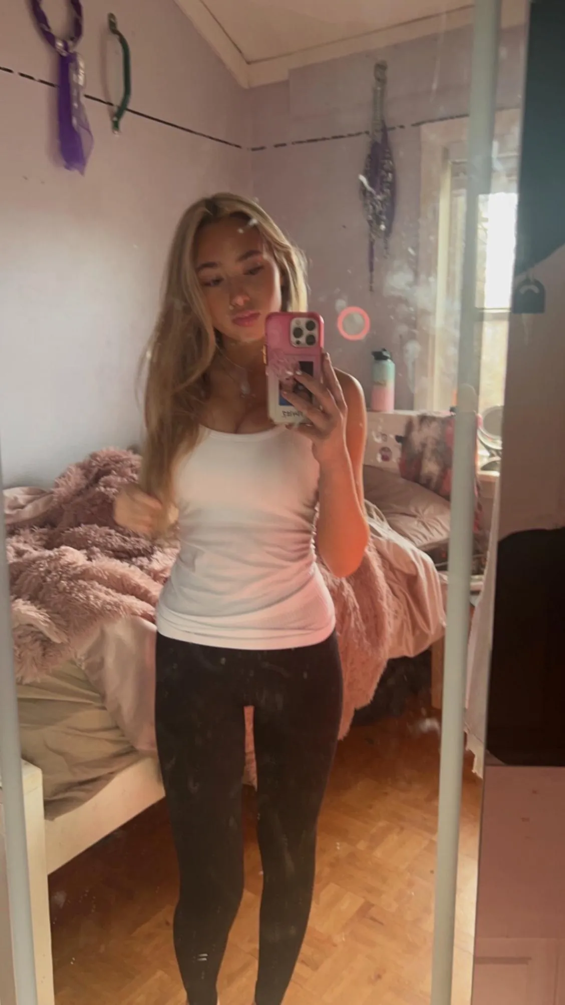 19F. Looking for a daddy to provide and spoil me for the summer! Can be naughty and nasty or submissive and sweet ;) Open to GFE and have a content menu