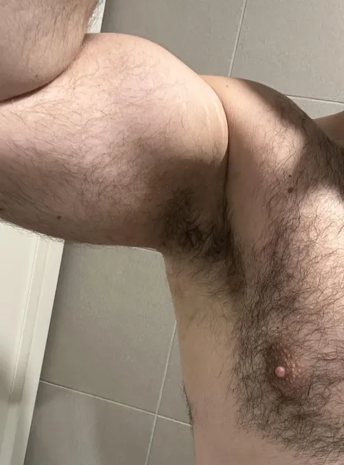 After gym - you wants to sniff? DM me