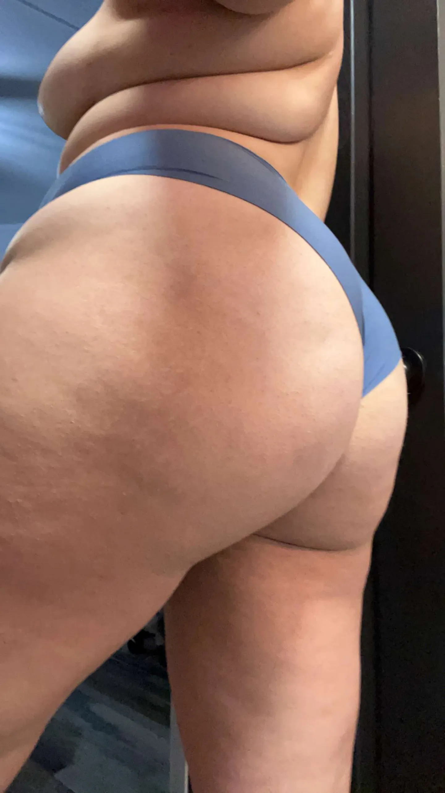 Hey guys we are a couple in the harlingen area lookimg for some fun for tonight preferably a female or a couple we host