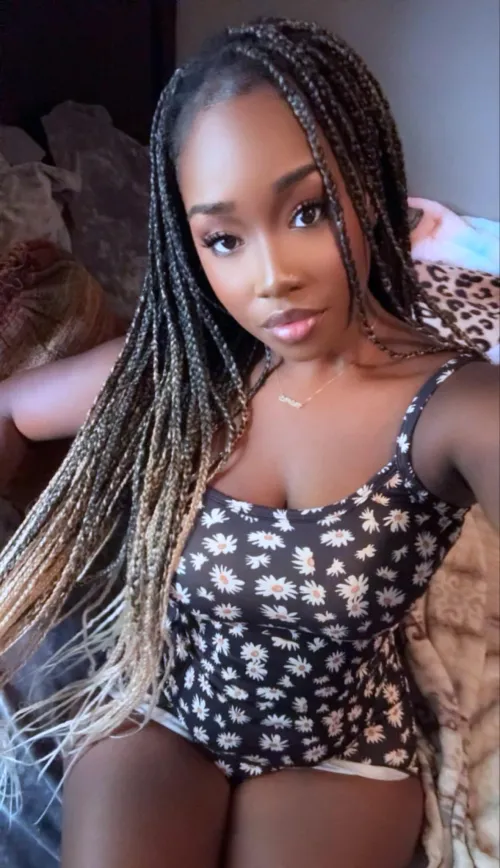 offering girlfriend experience(gfe). sweet & submissive or naughty & sexual. 🦋 weekly/monthly/lifetime :)