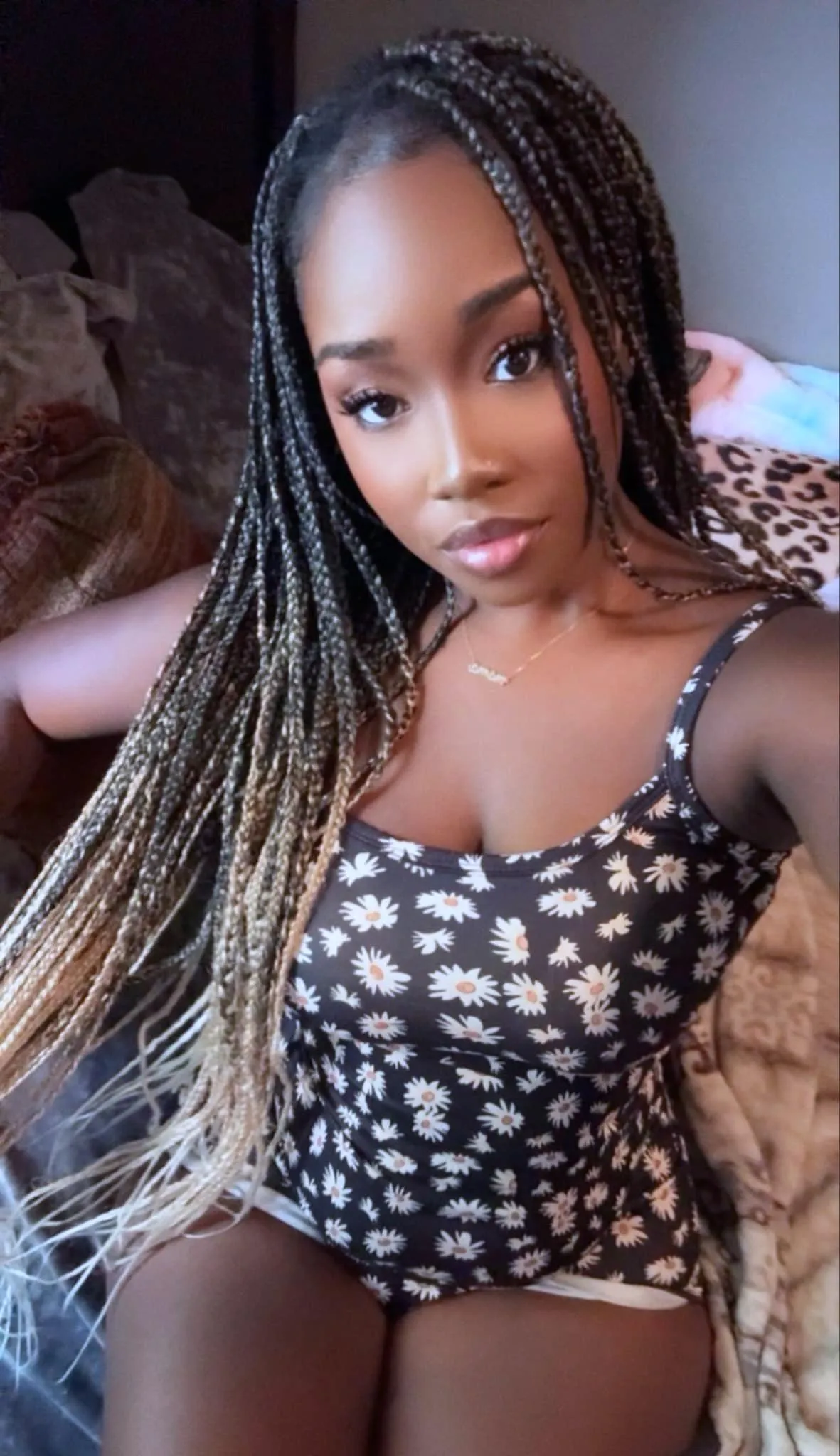 offering girlfriend experience(gfe). sweet & submissive or naughty & sexual. 🦋 weekly/monthly/lifetime :)