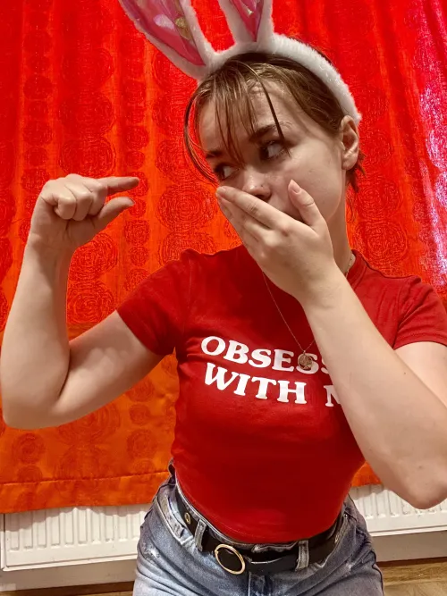 what was the reaction of the girl that saw ur clitty?? 😂