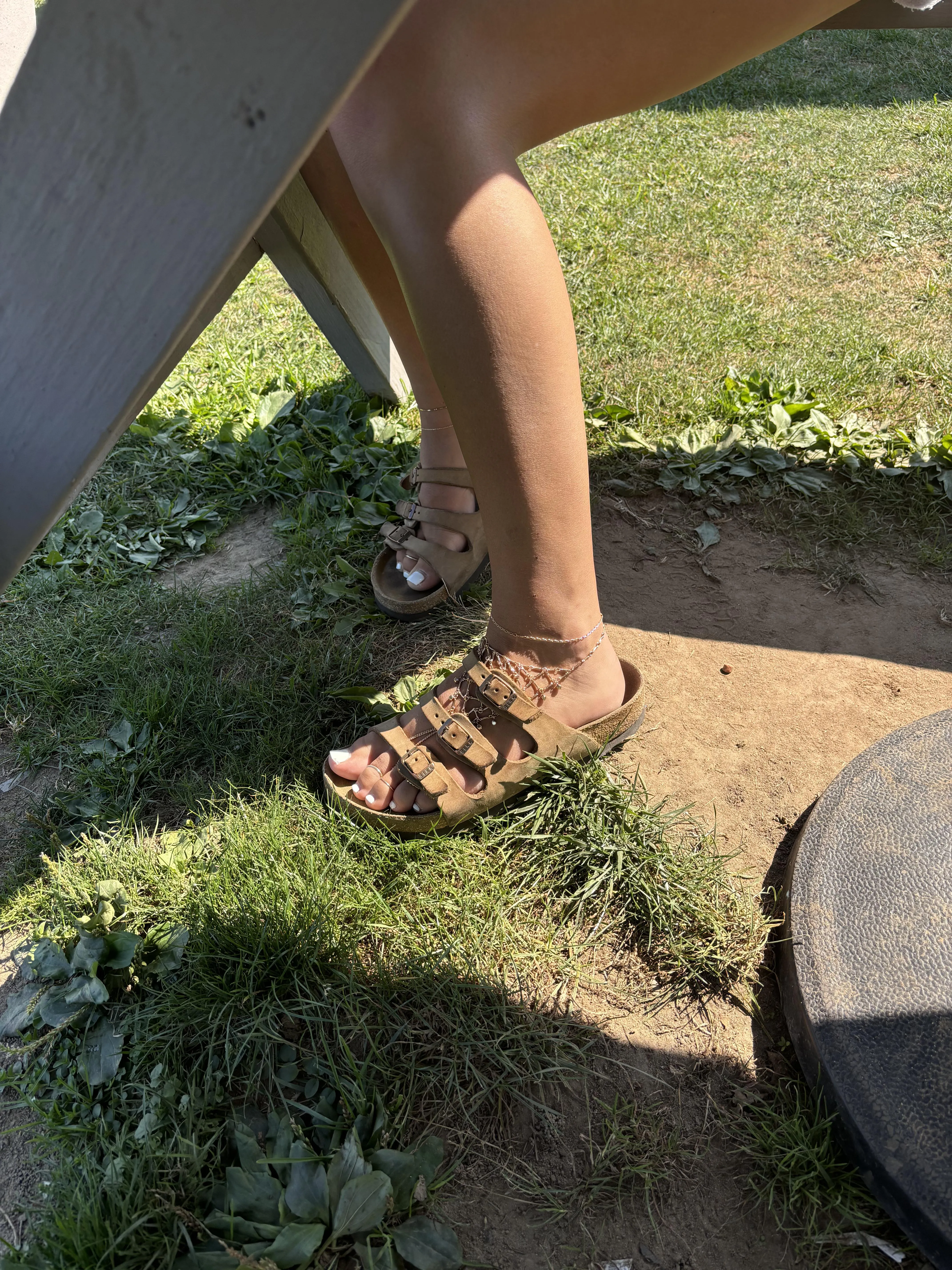 Do you like the foot chain hiding under my birks?