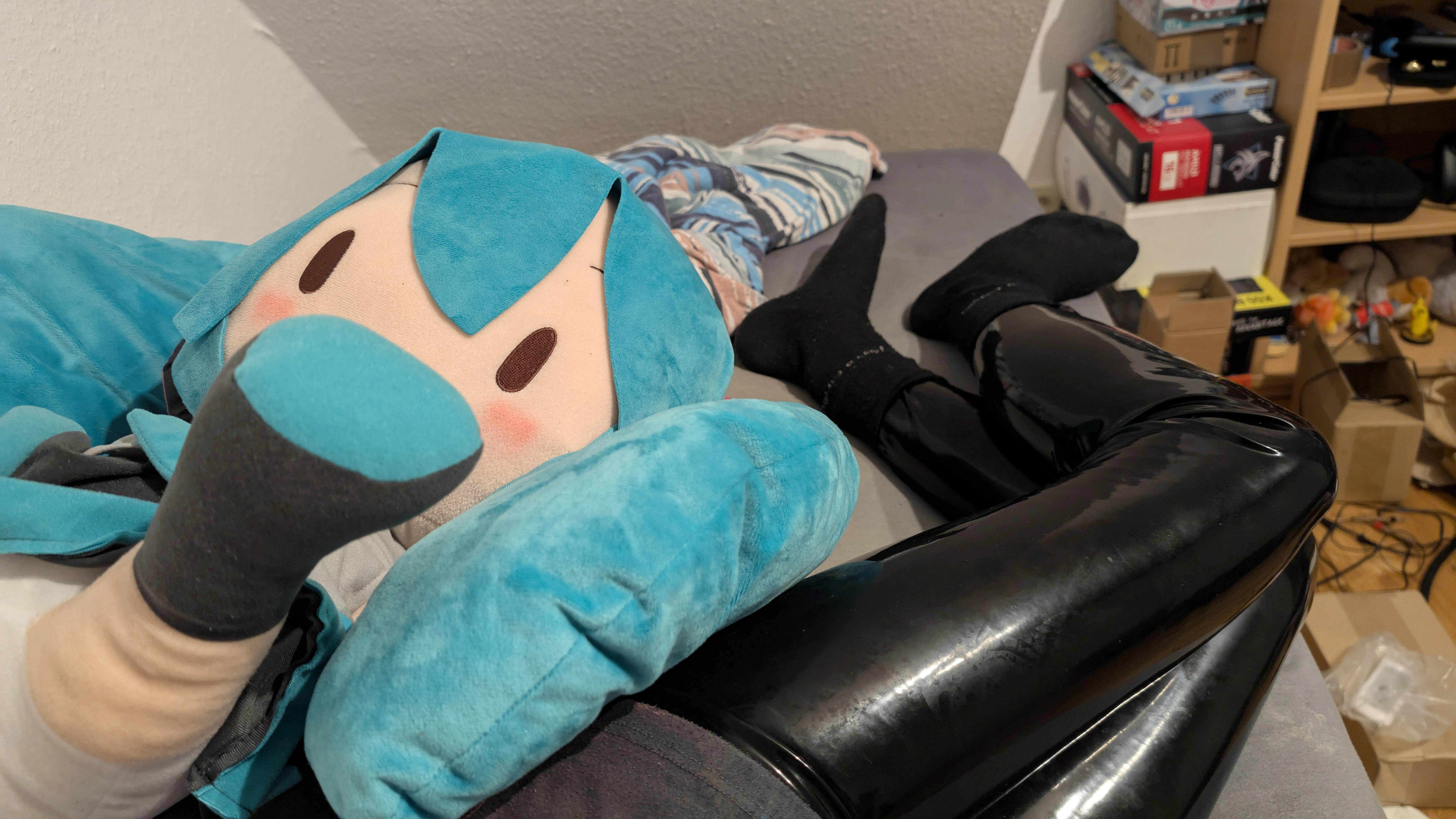 First night sleeping in Latex with a cute Miku