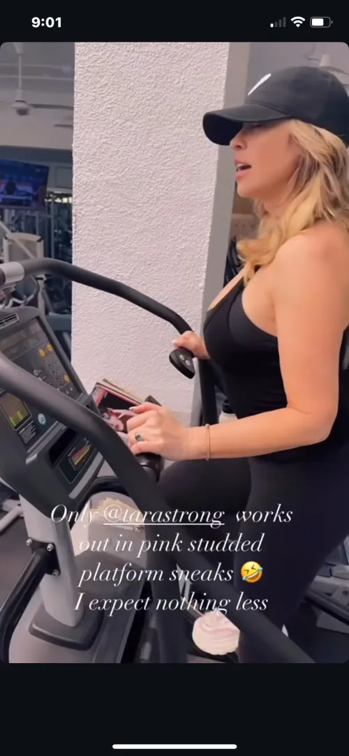 Great fit body. (Instagram story) part 1