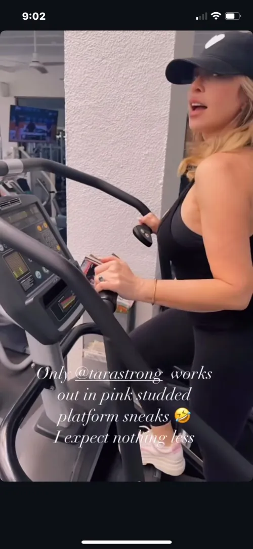 Great fit body. (Instagram story) part 2