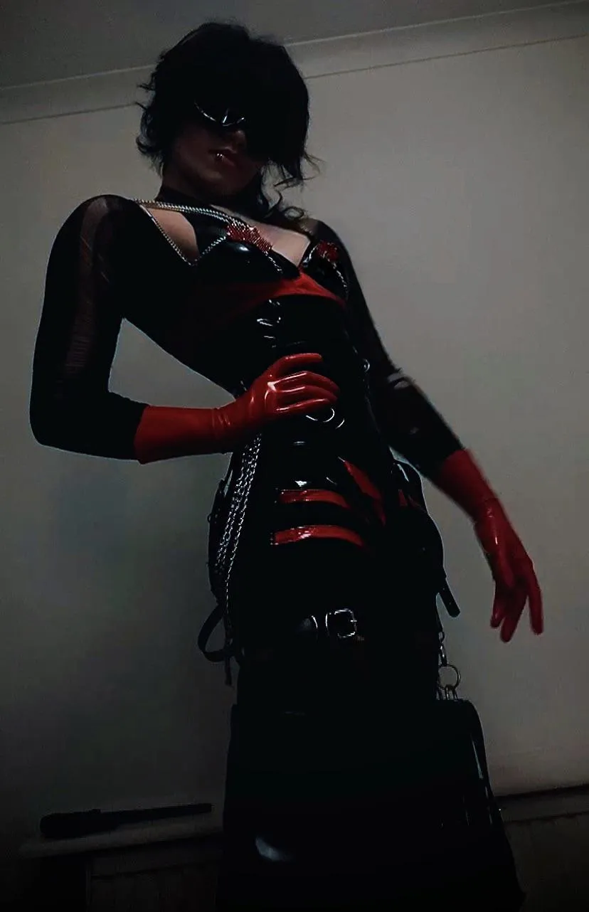 I love pairing latex and nylons