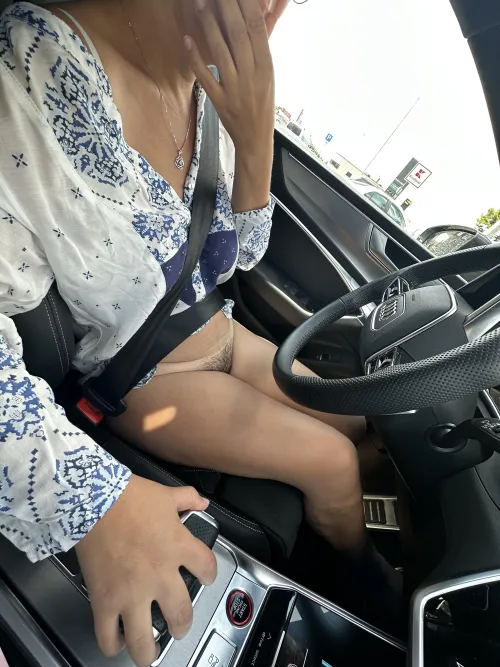 Love drive without panties