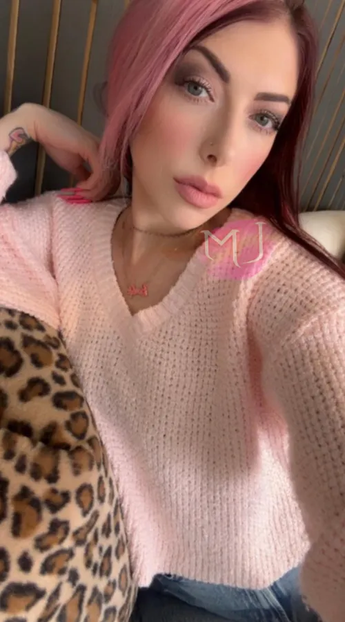 When I was younger, I had no idea how much I was going to love watching you work hard to give me everything I want 🤭