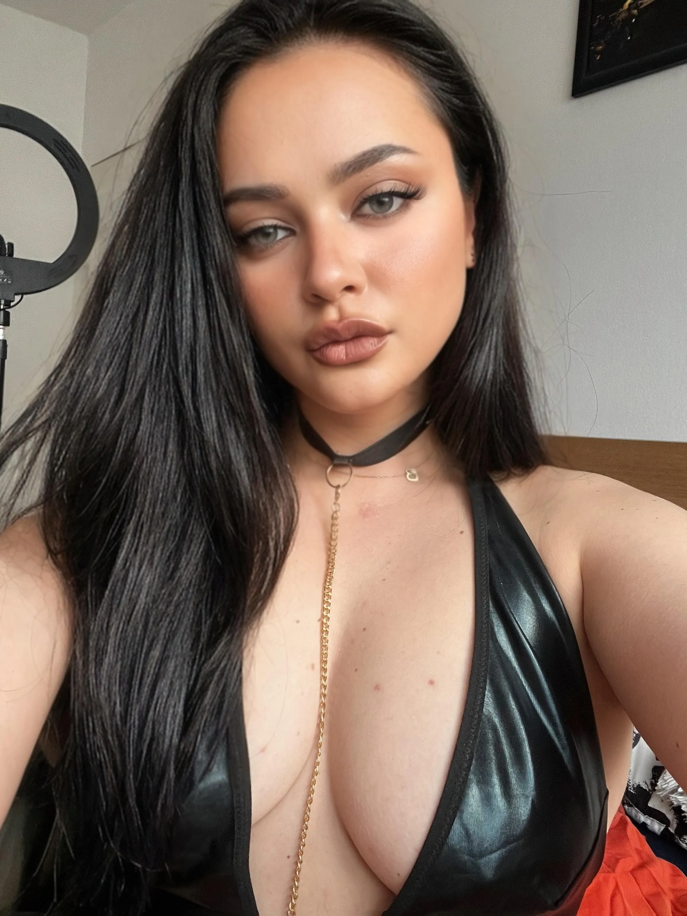 You think you’re obsessed with me now? Wait till I break you financially 💸