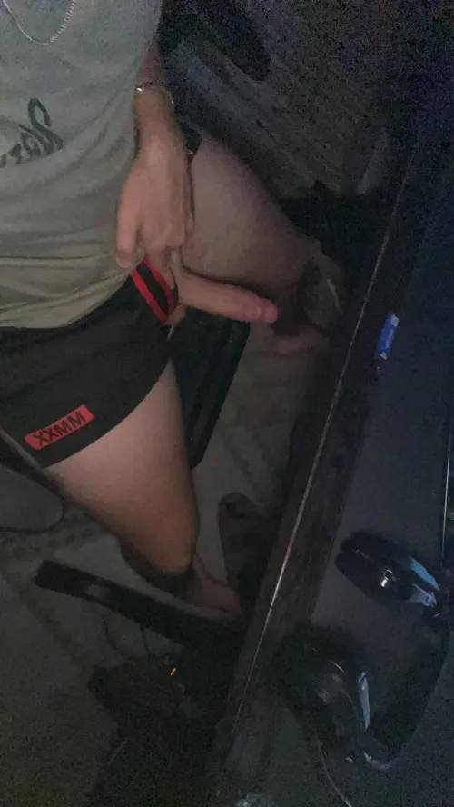 22M 6 foot good looking muscular Mexican American