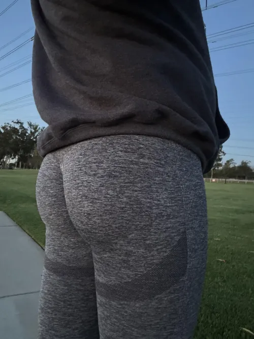 Anal virgin (peg or fuck me)