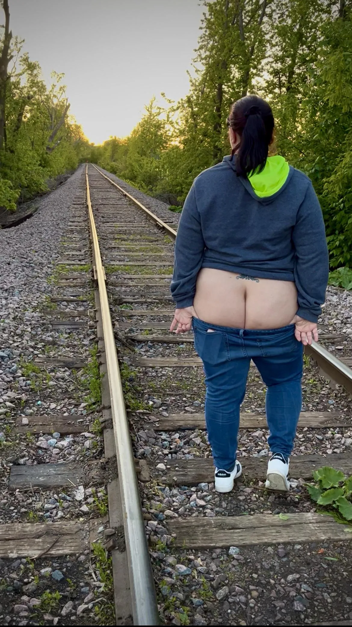 BBW Mature MILF flasher