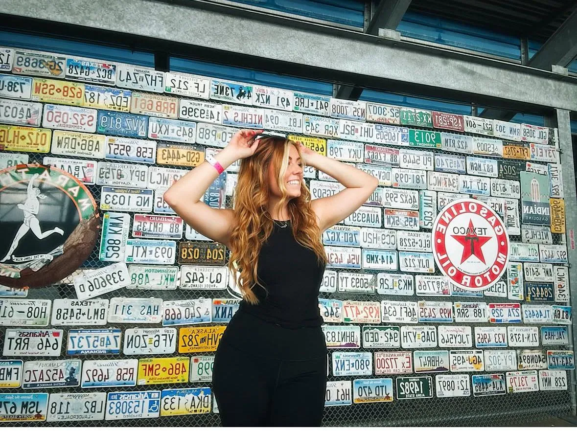 Check out them hips. Megan!