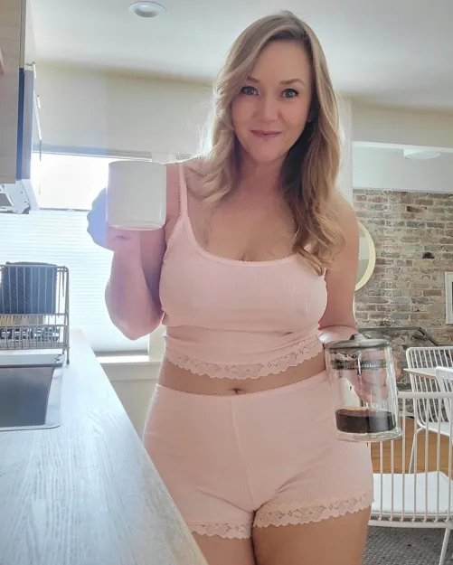 Coffee, tea or me [F51]