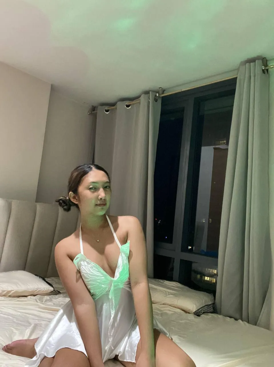 Do you wanna go naughty with a real queen ?