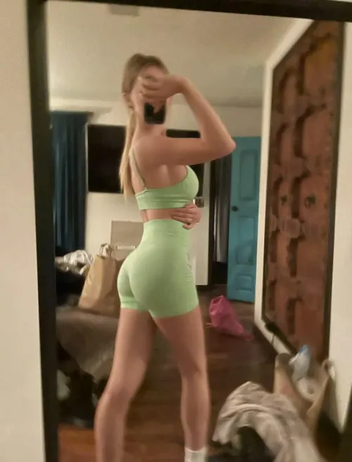 Does this pair looks good to me?