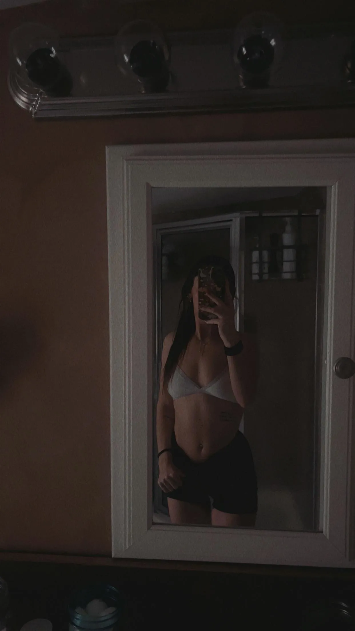 if you watch me rub my clit, you have to rub your cock. freeee 0F belowww 💞😈