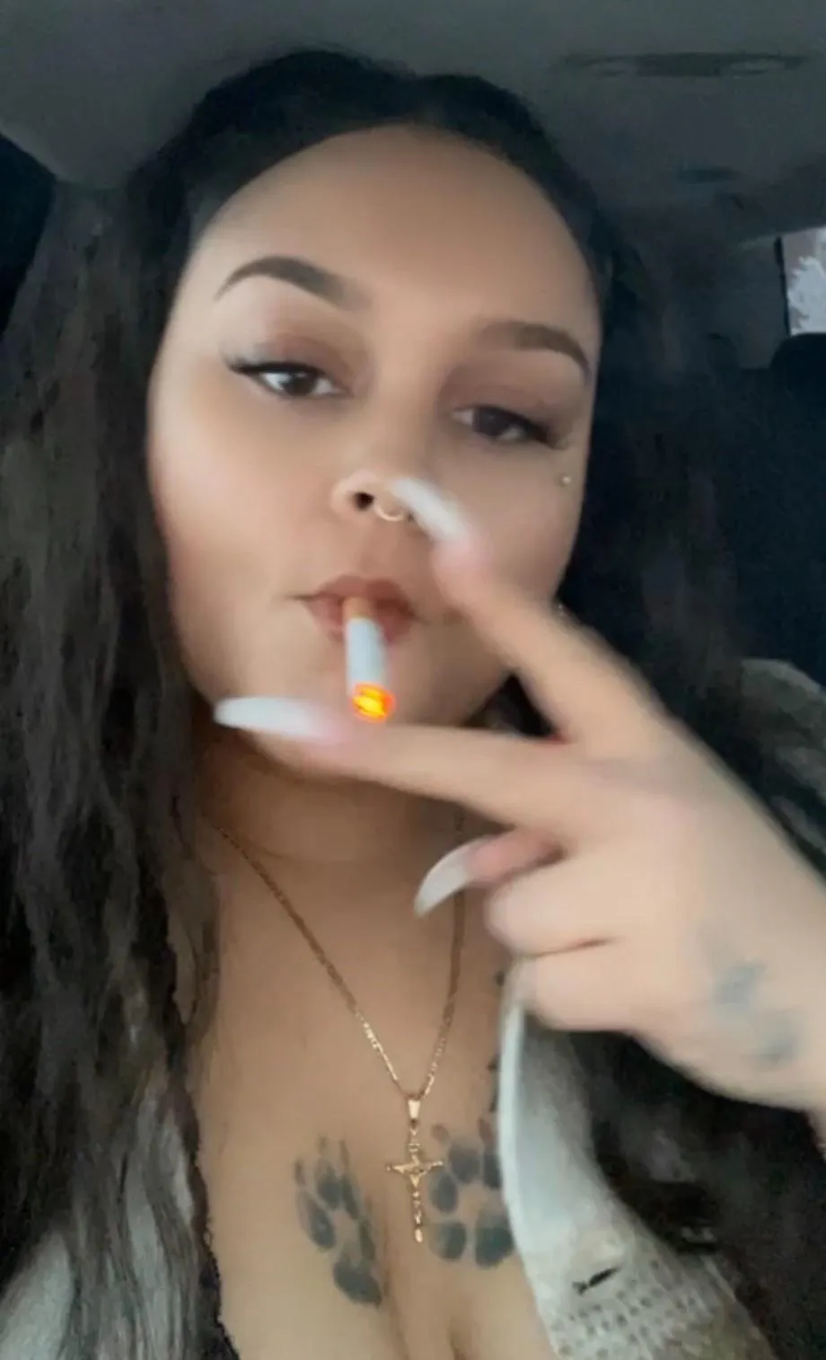 Just a pretty girl who can’t live without her Newports ❤️