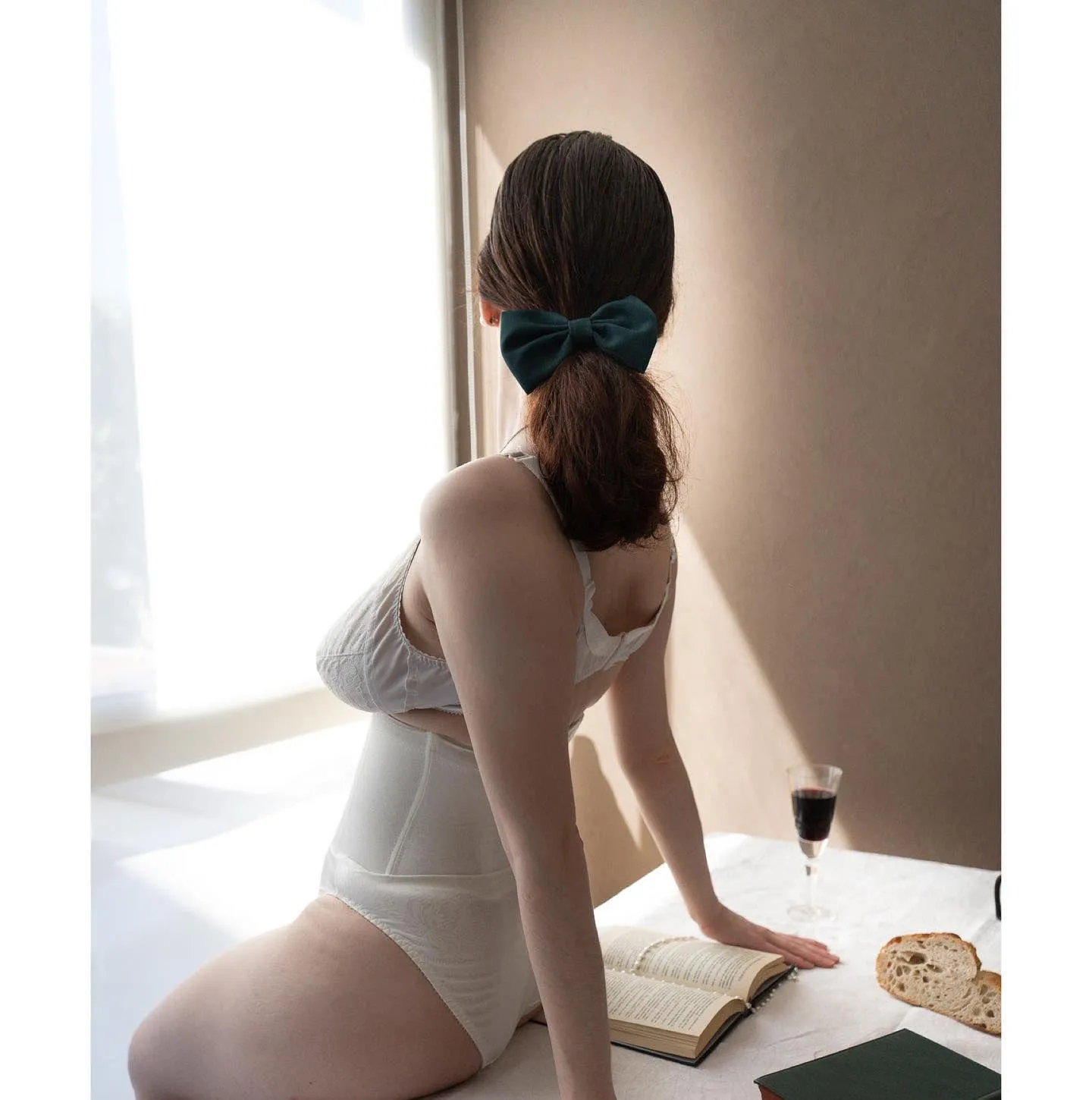 Looking for some come over (24f)