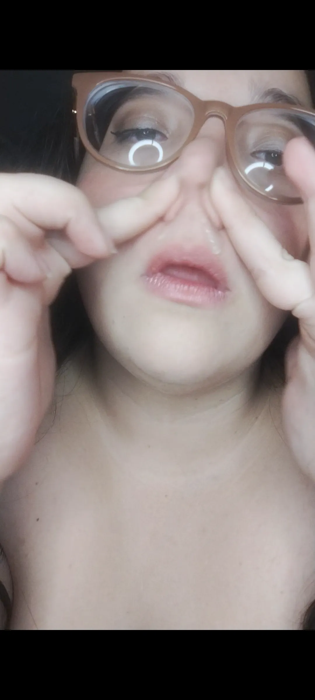 Mommy is playing with her snot, want to see?