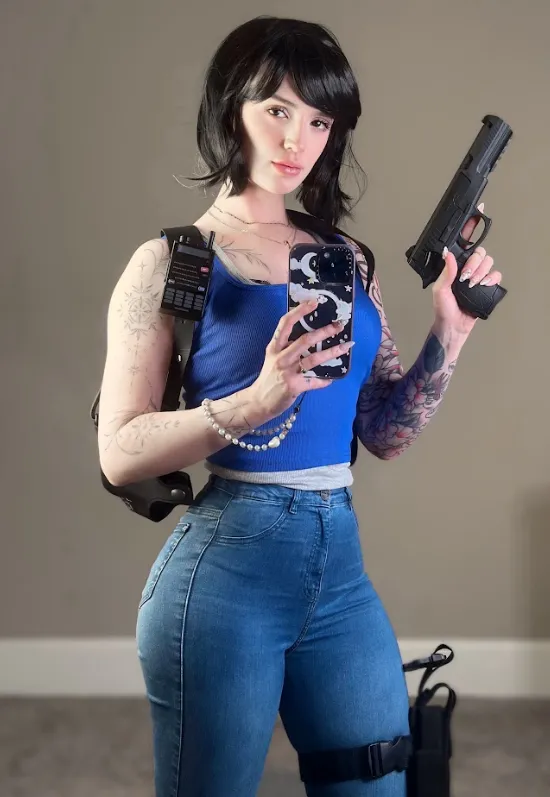 My Jill Valentine cosplay attempt, hope u like it!