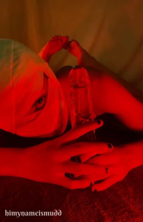 Think u could satisfy me? ☺️