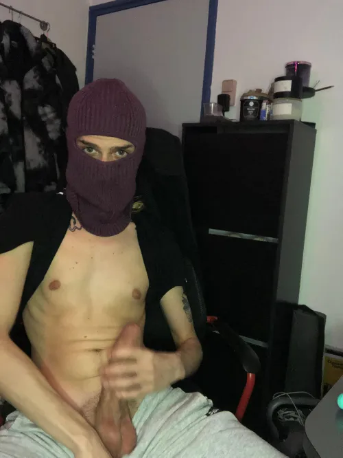 This cock is hungry 😈