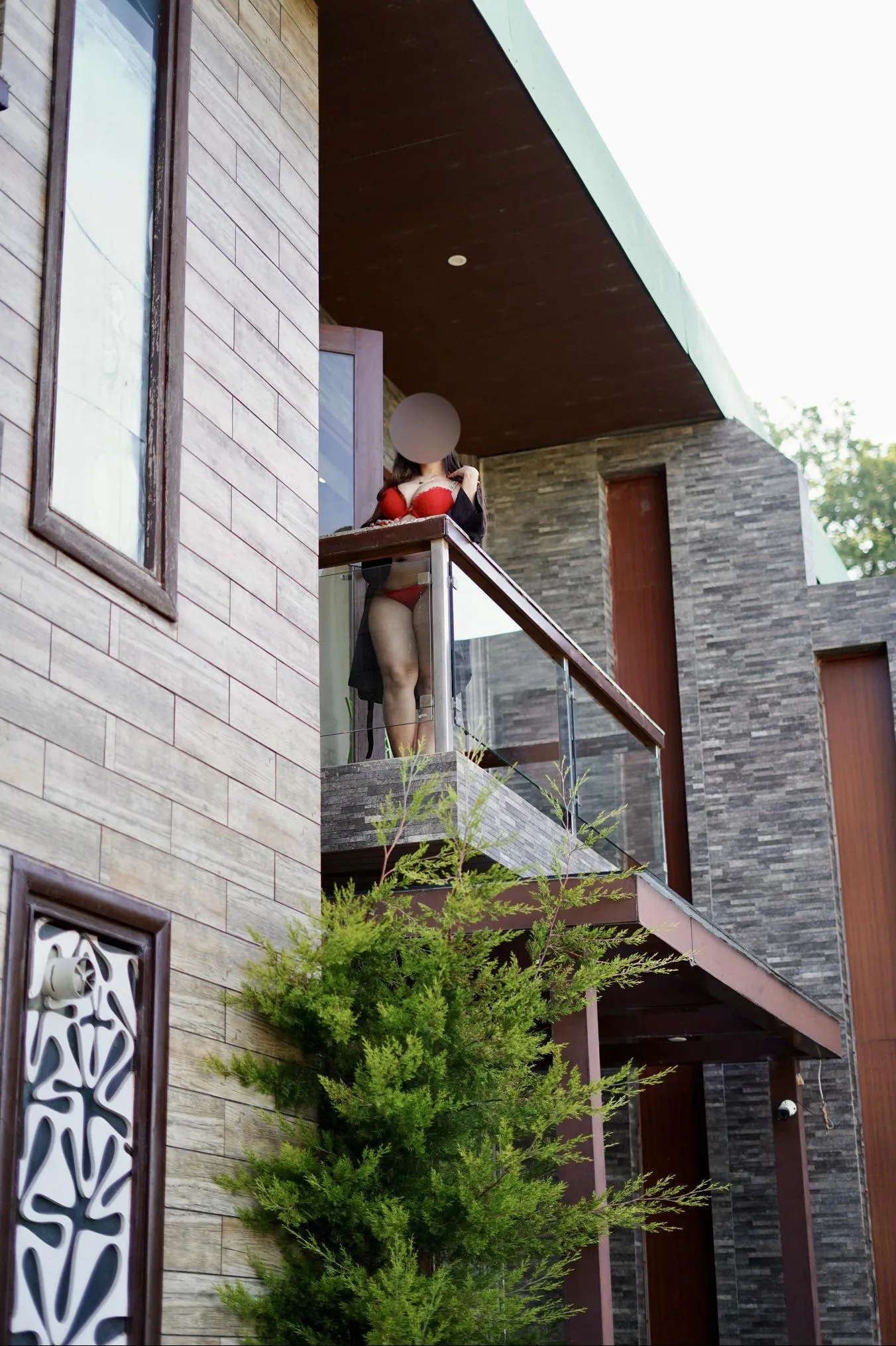 Whole place to myself after so long!