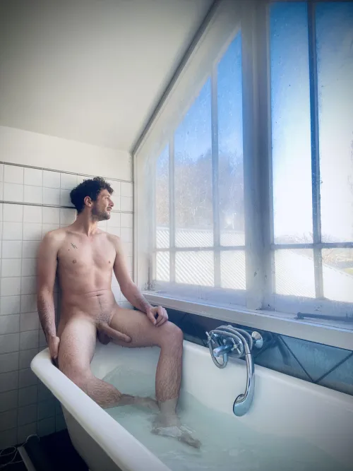 [31] Looking for FemDom for kink sessions and submission.