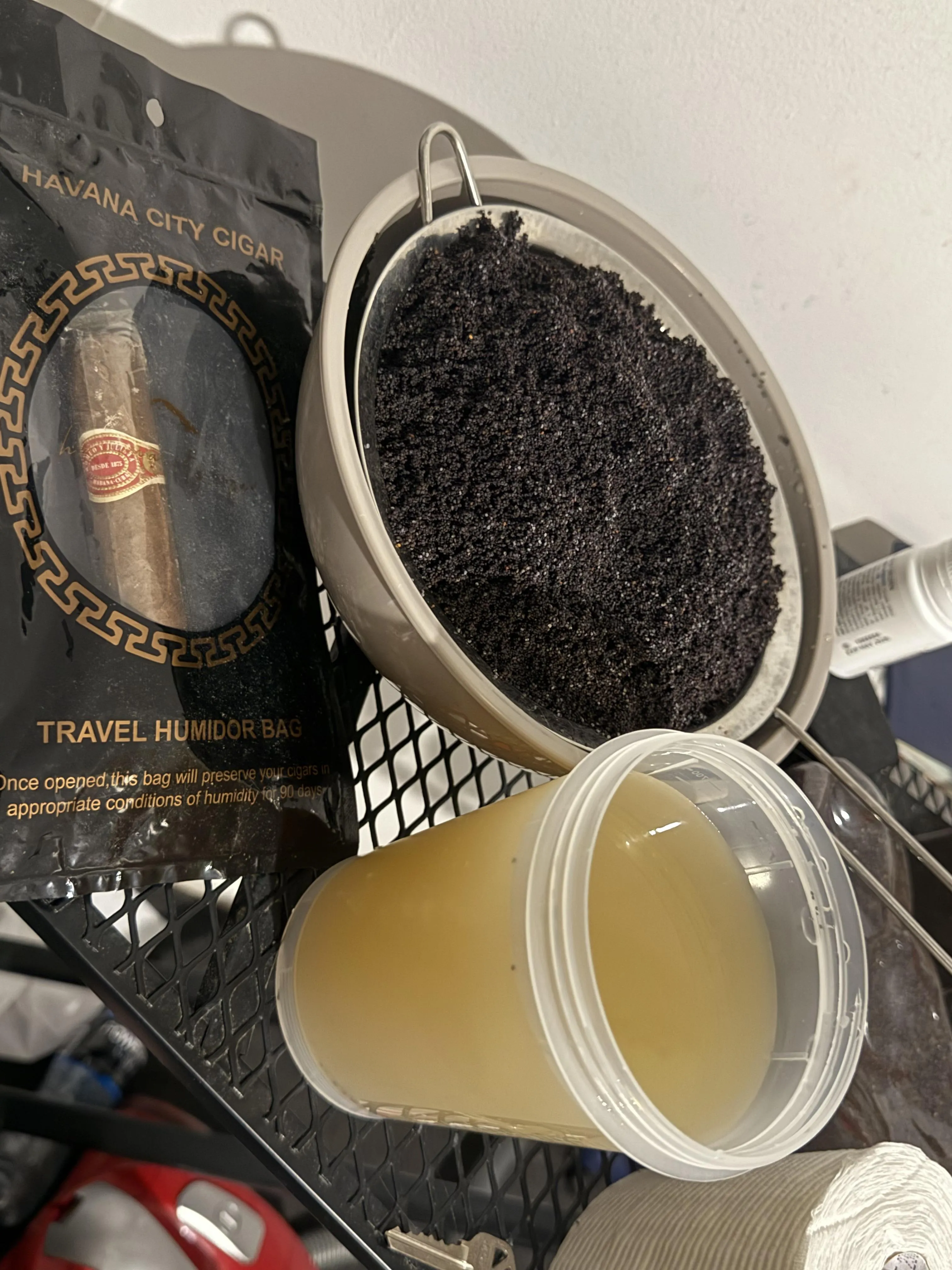 900gm PST with a Romeo & Julieta cigar