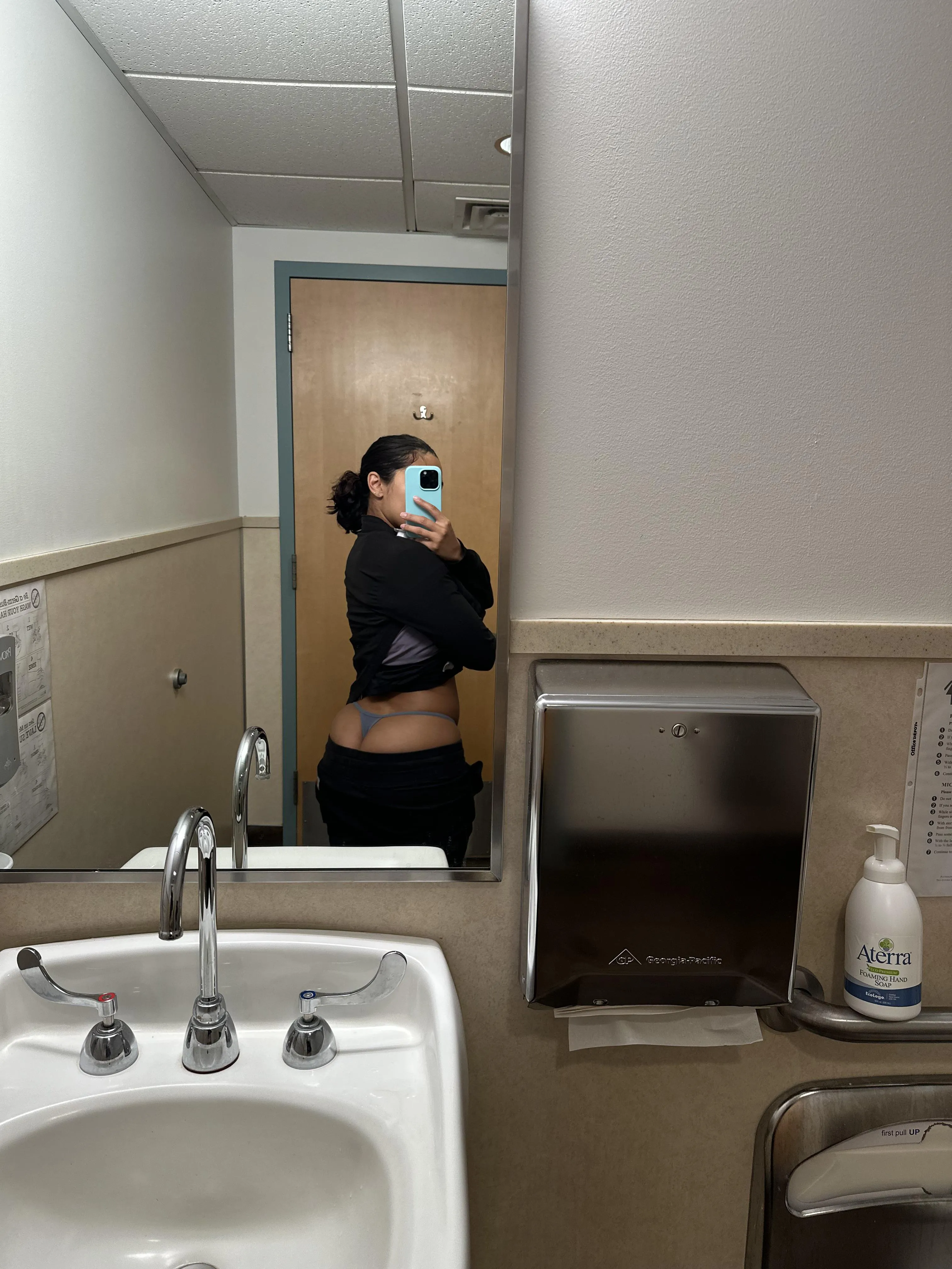 I love it when she sends pics