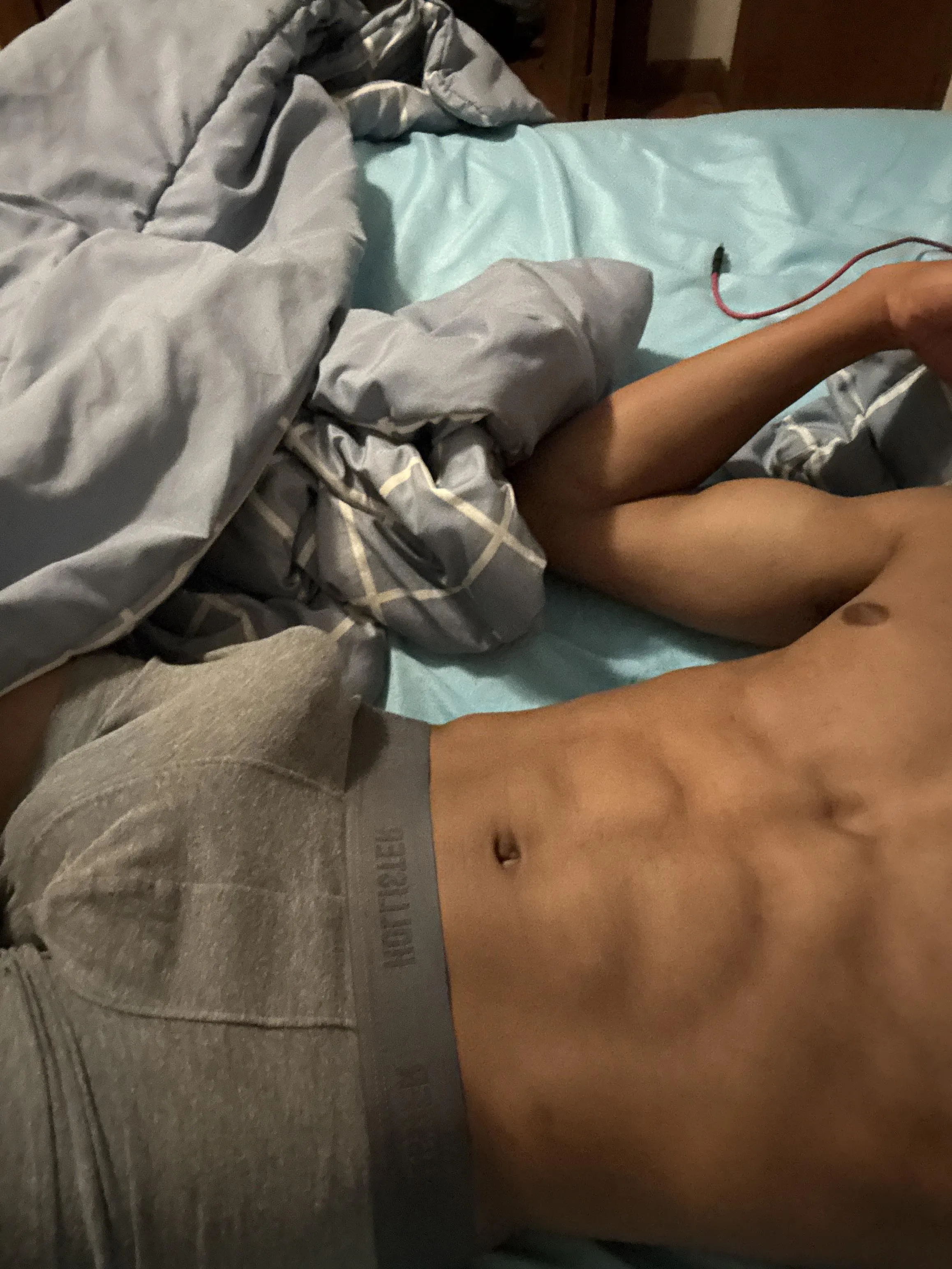 18M looking for female DSM