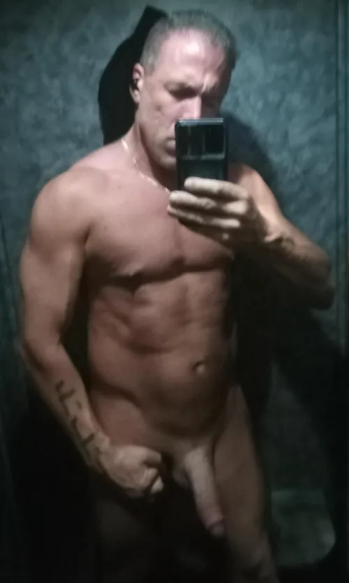 [46], 6', 192 lbs. Recomping. Maintained size and strength two months after last bulk.