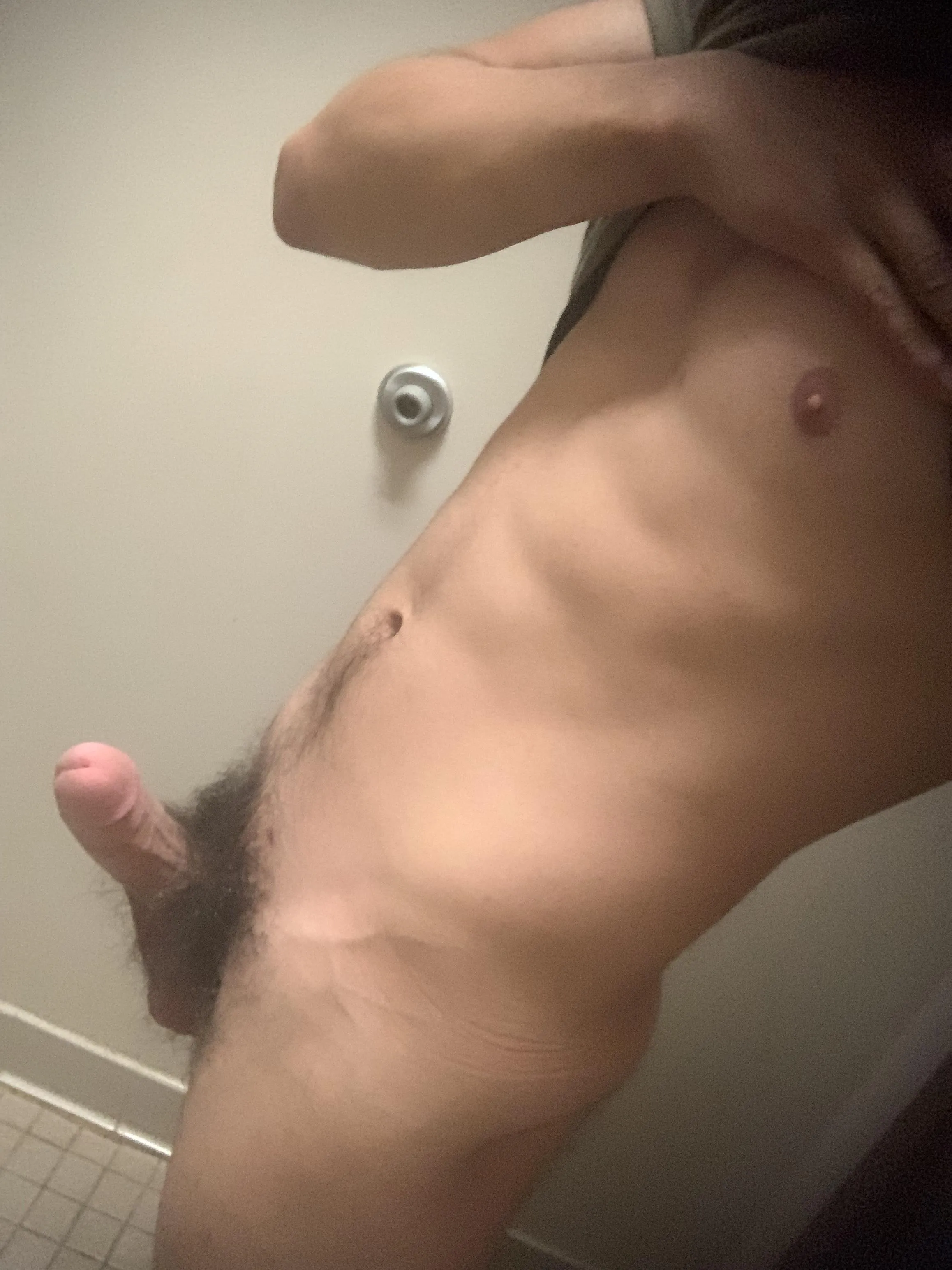 barely 18 year old here who’s kinda desperate:>